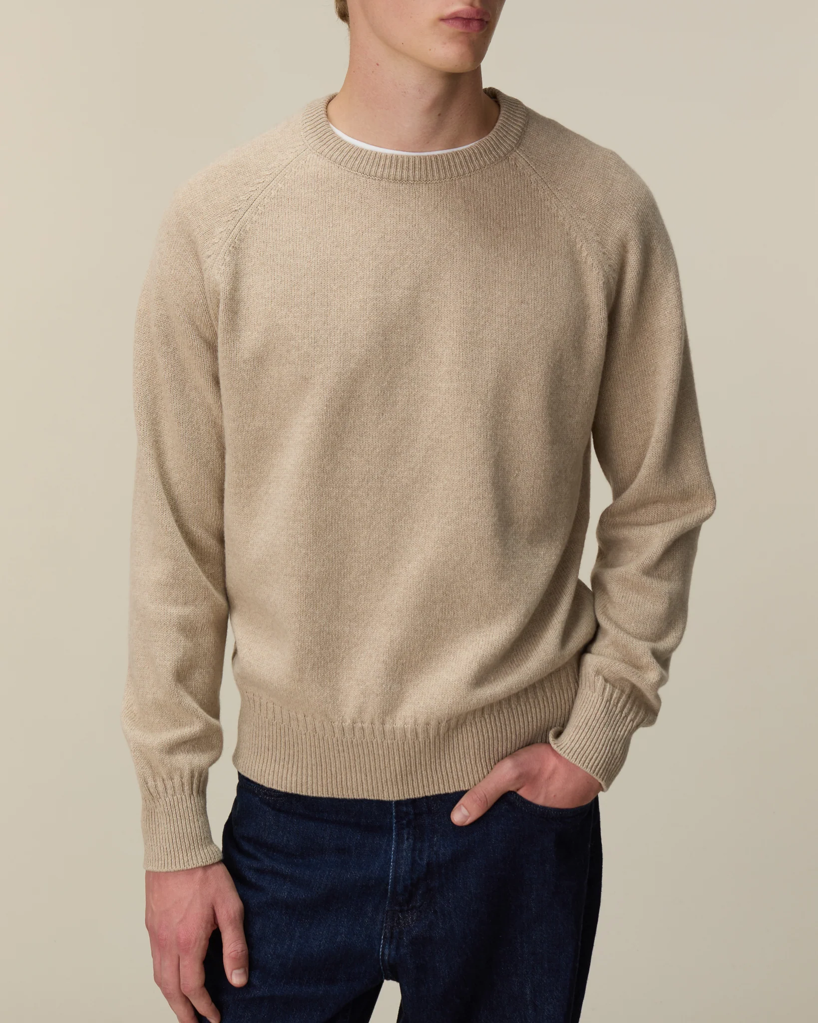 Men's Sand cashmere crewneck – Image 2