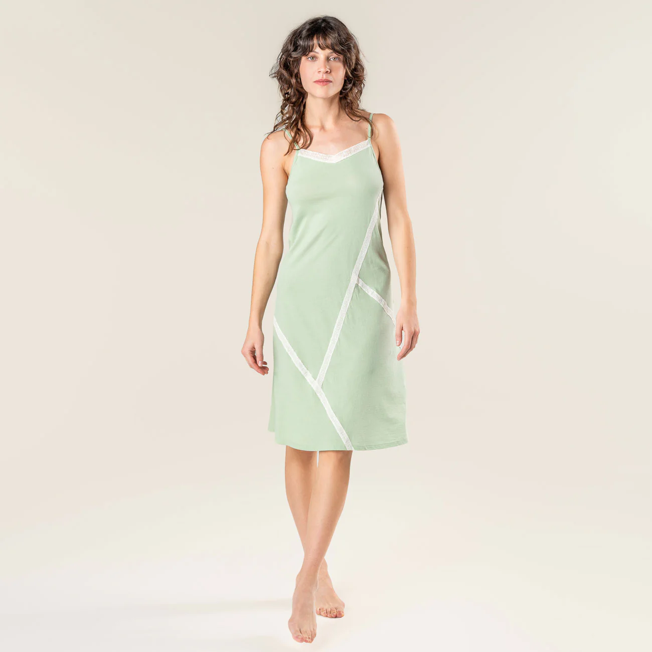 Chemise de nuit bretelles fines ROMEA - LIVING CRAFTS – Image 3