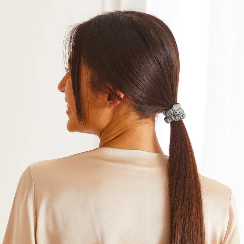 Chouchou fin en soie – Image 9