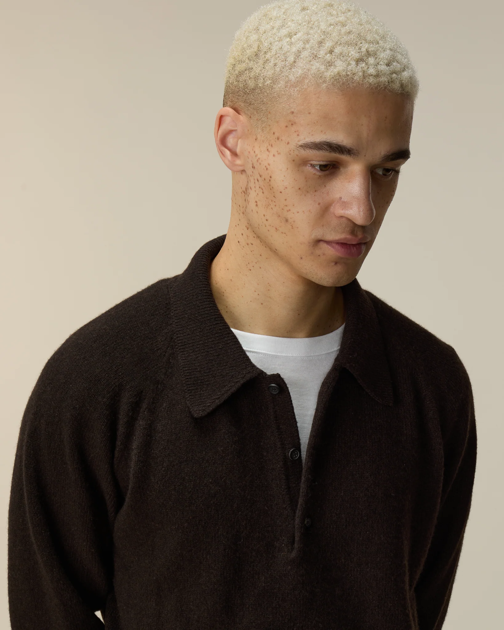 Men's Brown Cashmere Polo Shirt – Image 4