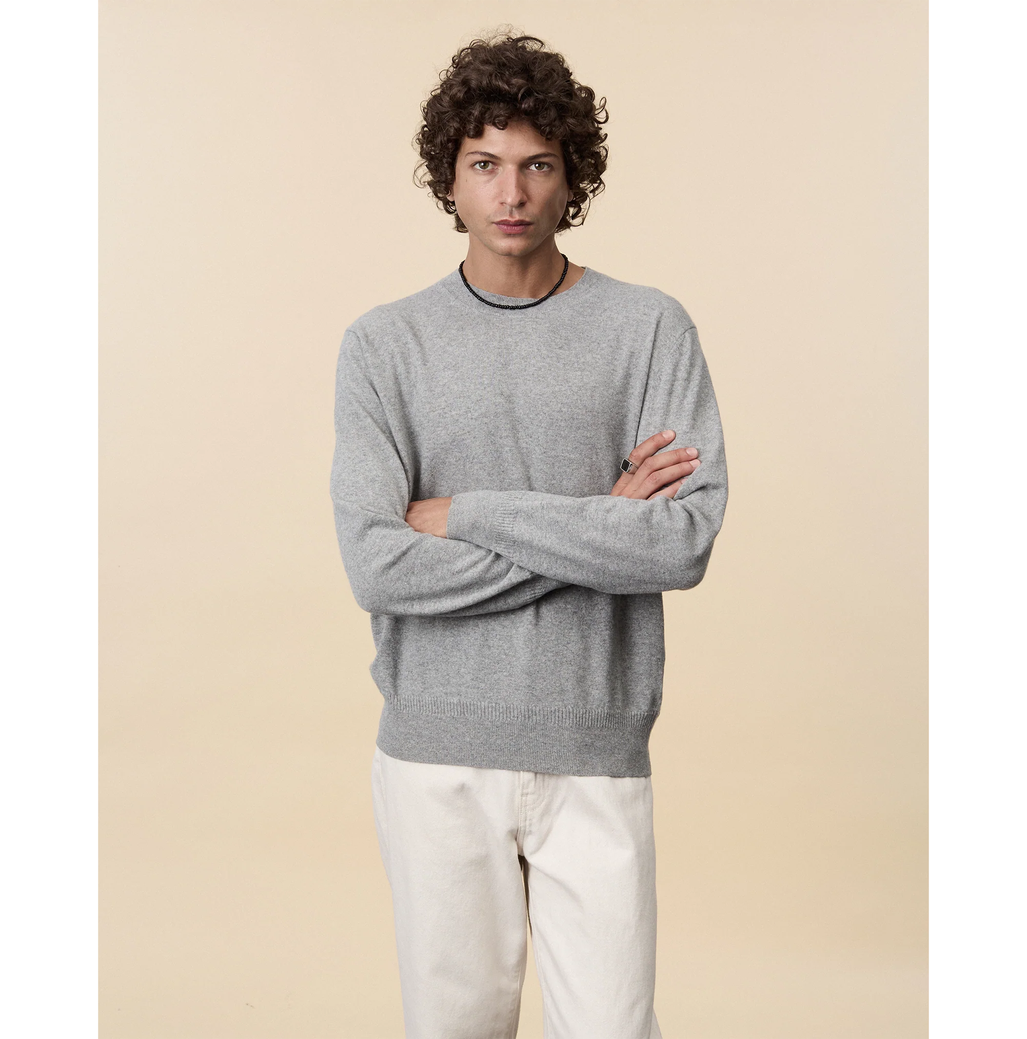 Light gray crewneck cashmere sweater for men