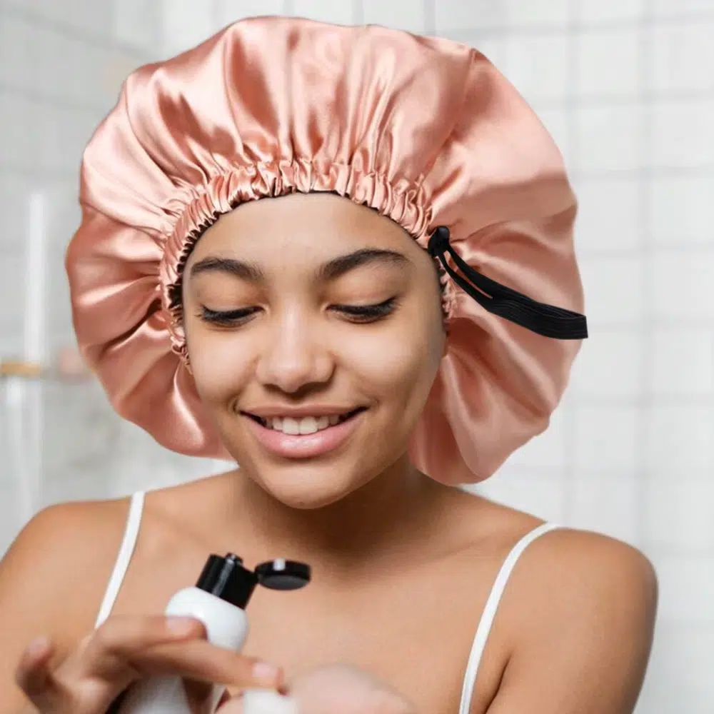 Bonnet en satin réglable Silky – Image 3