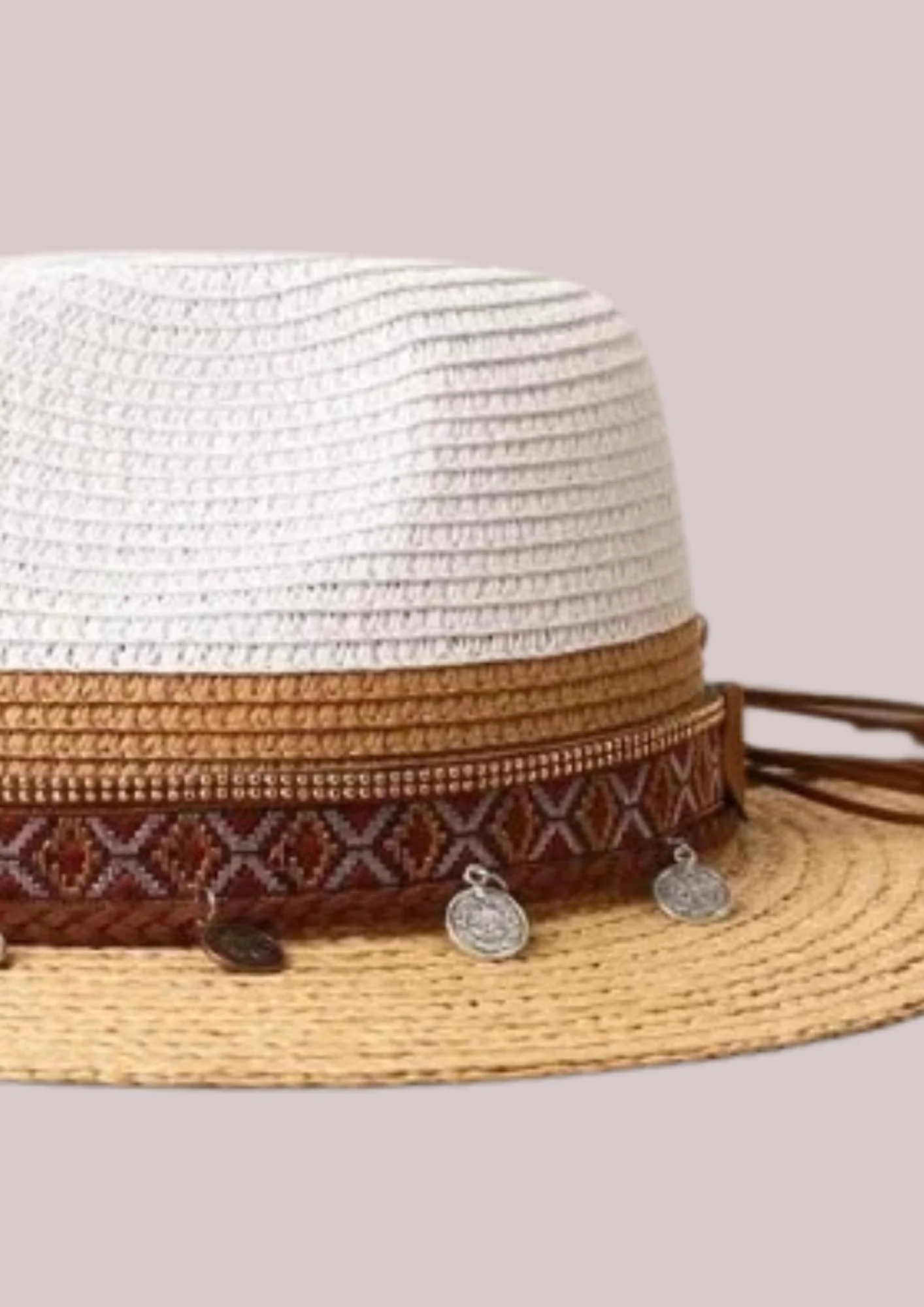 CHAPEAU AMERINDIEN EN PAILLE – Image 2