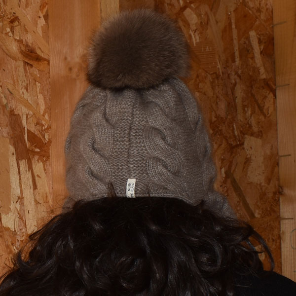 Bonnet cache oreille à pompon – Image 6