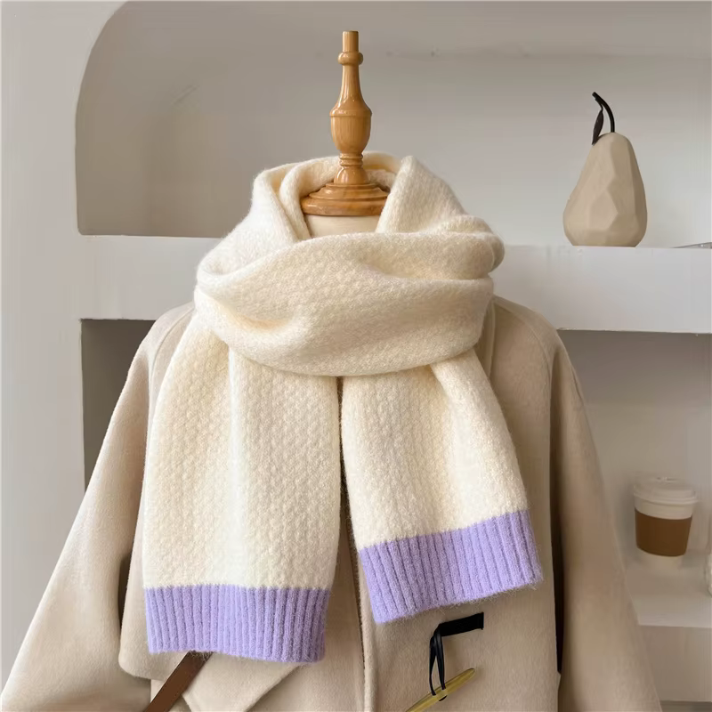 Écharpe tricotée bicolore à bord côtelé – Image 2