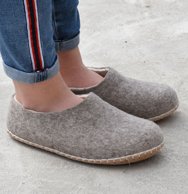 Chaussons gris en laine de mouton – Image 9