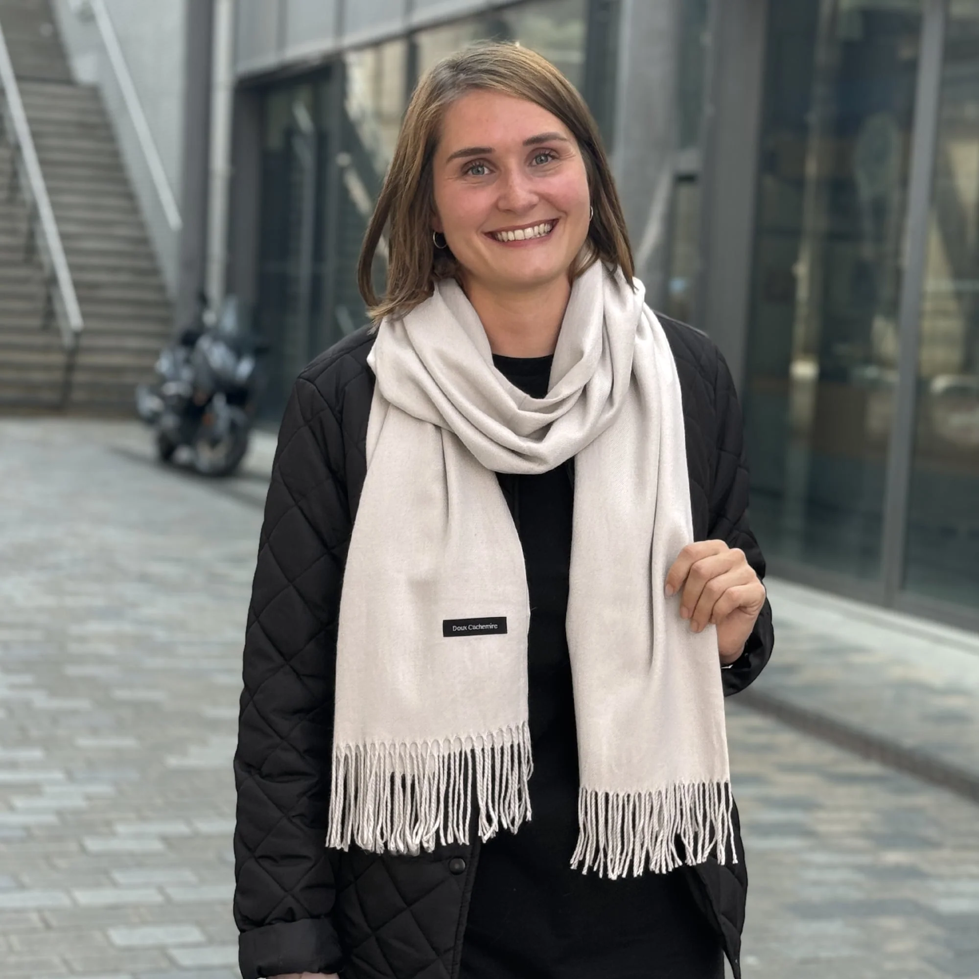 Écharpe Cachemire Beige – Image 2