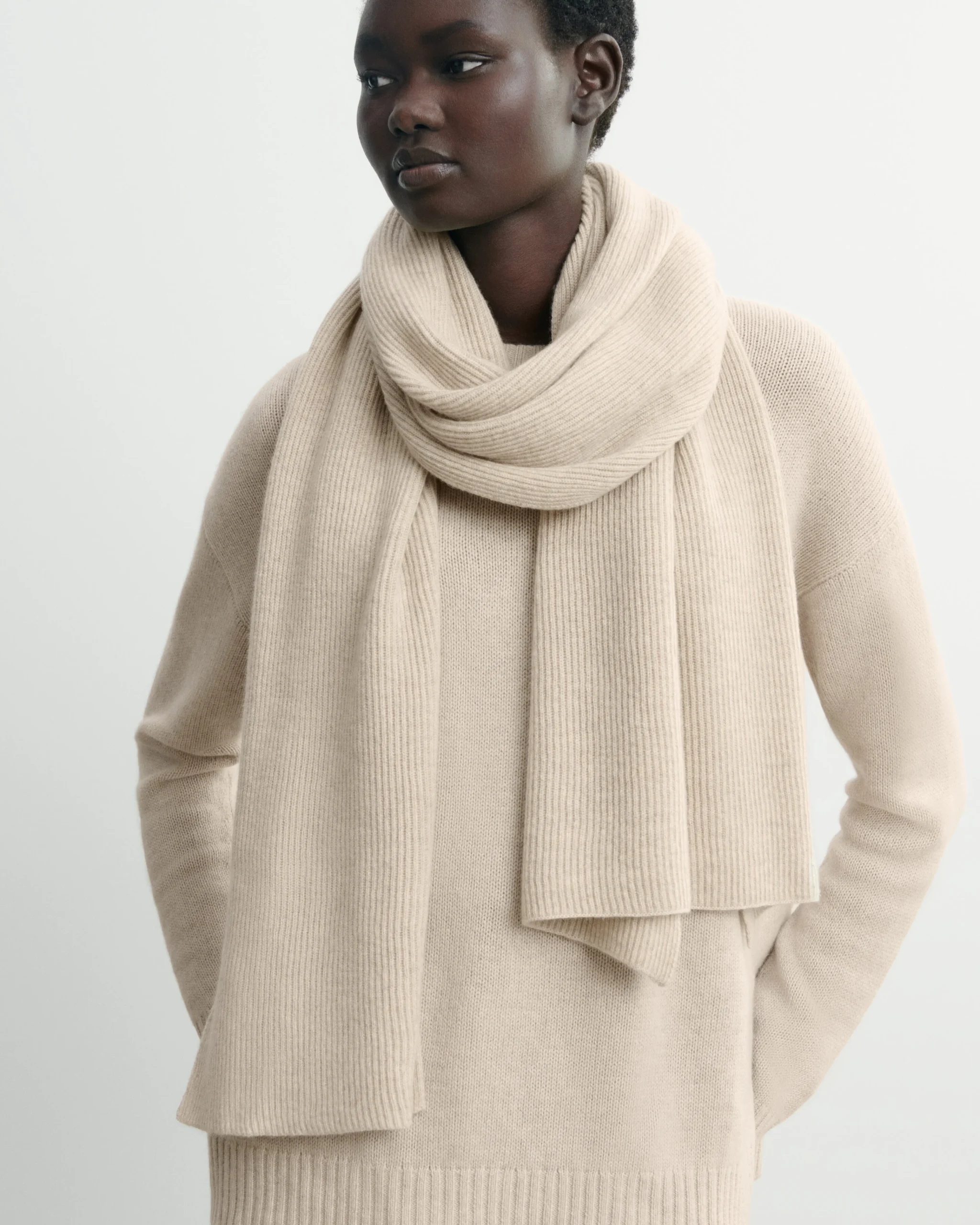 Écharpe en maille à côtes