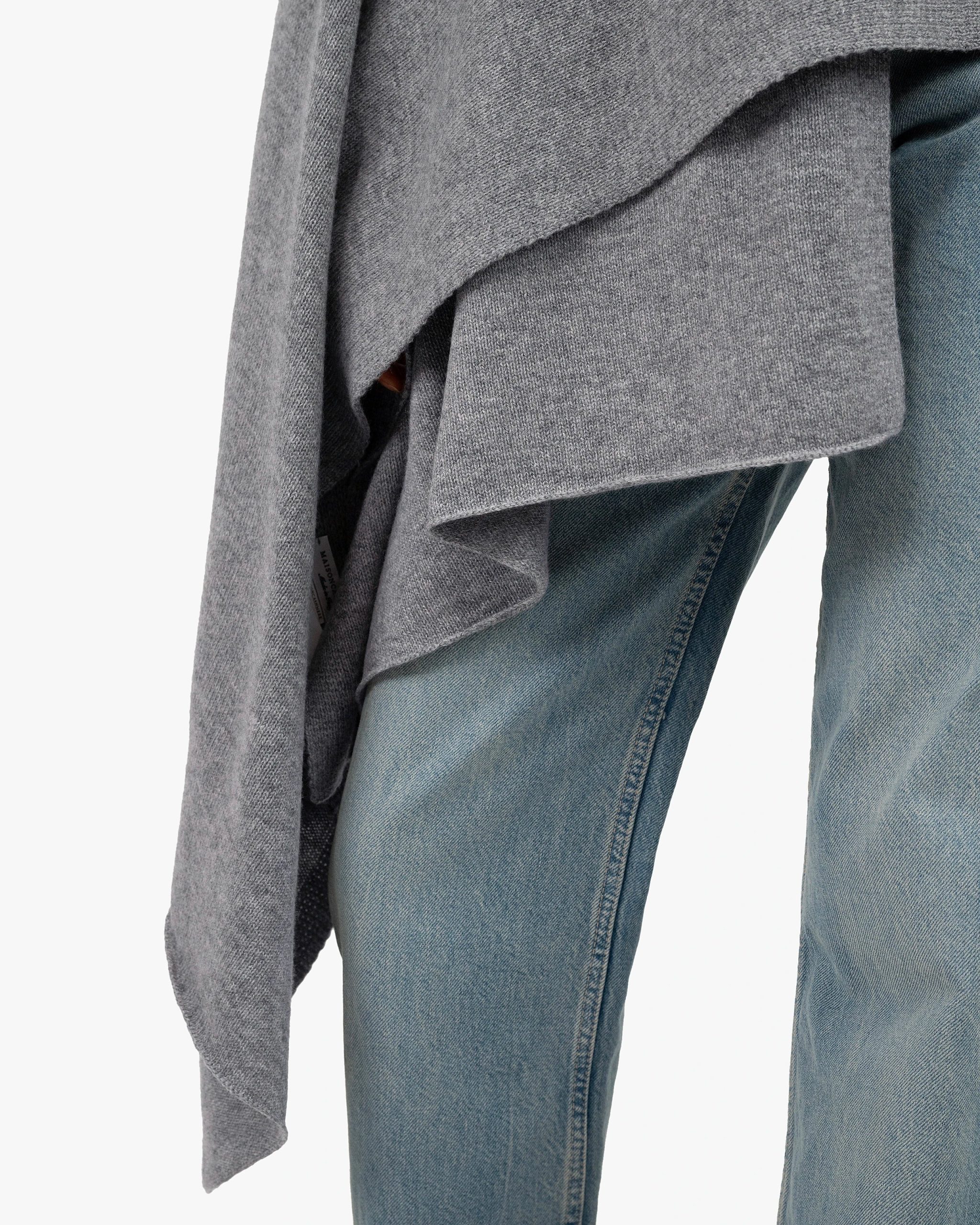 Courmayeur Maxi Wrap - Medium Grey – Image 2