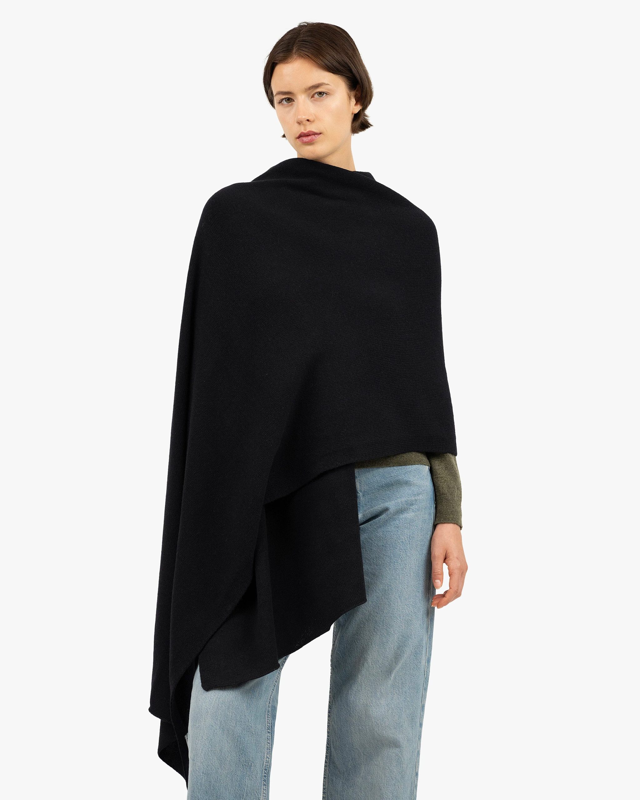 Courmayeur Maxi Wrap - Black – Image 3