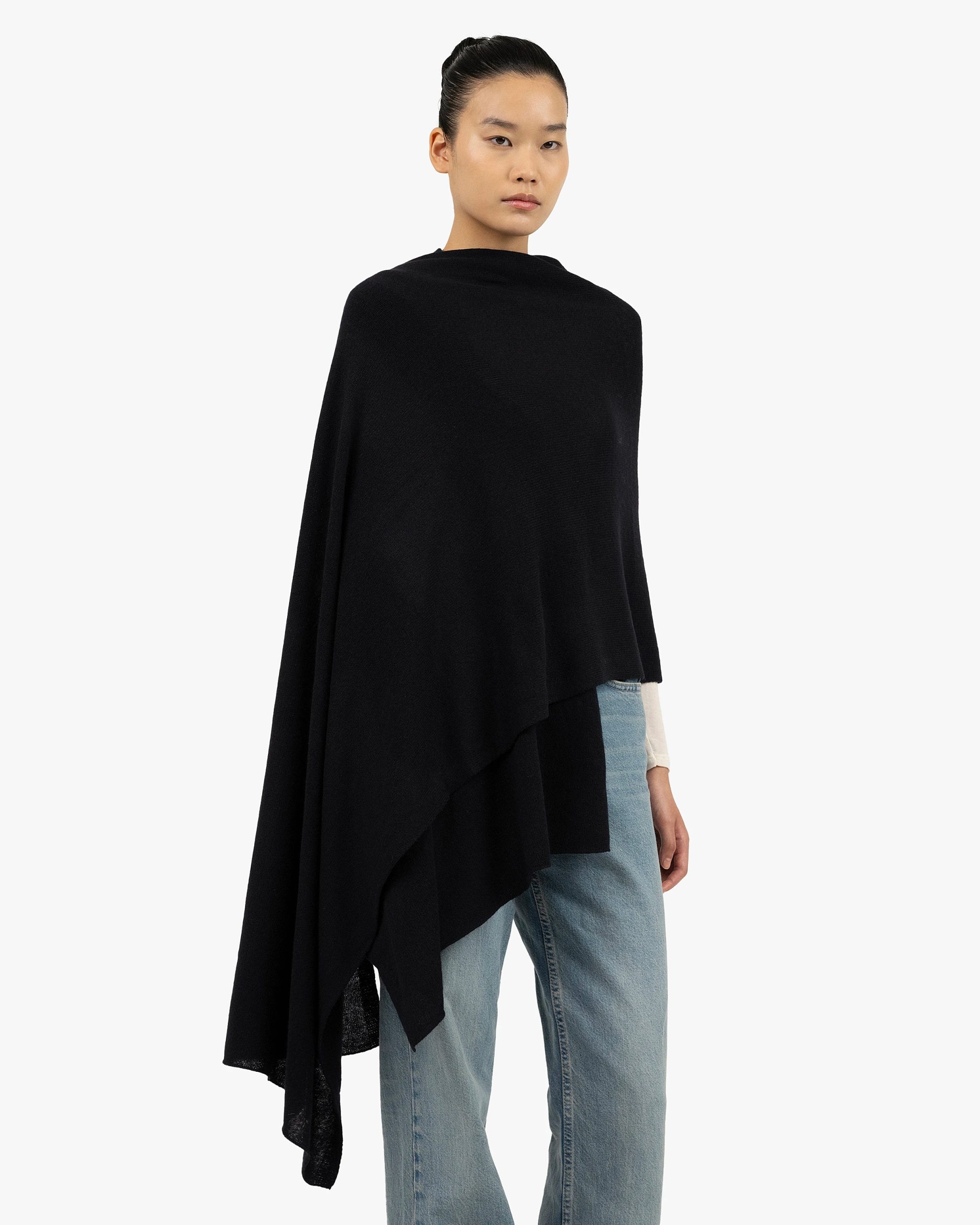 Essential Maxi Wrap - Black
