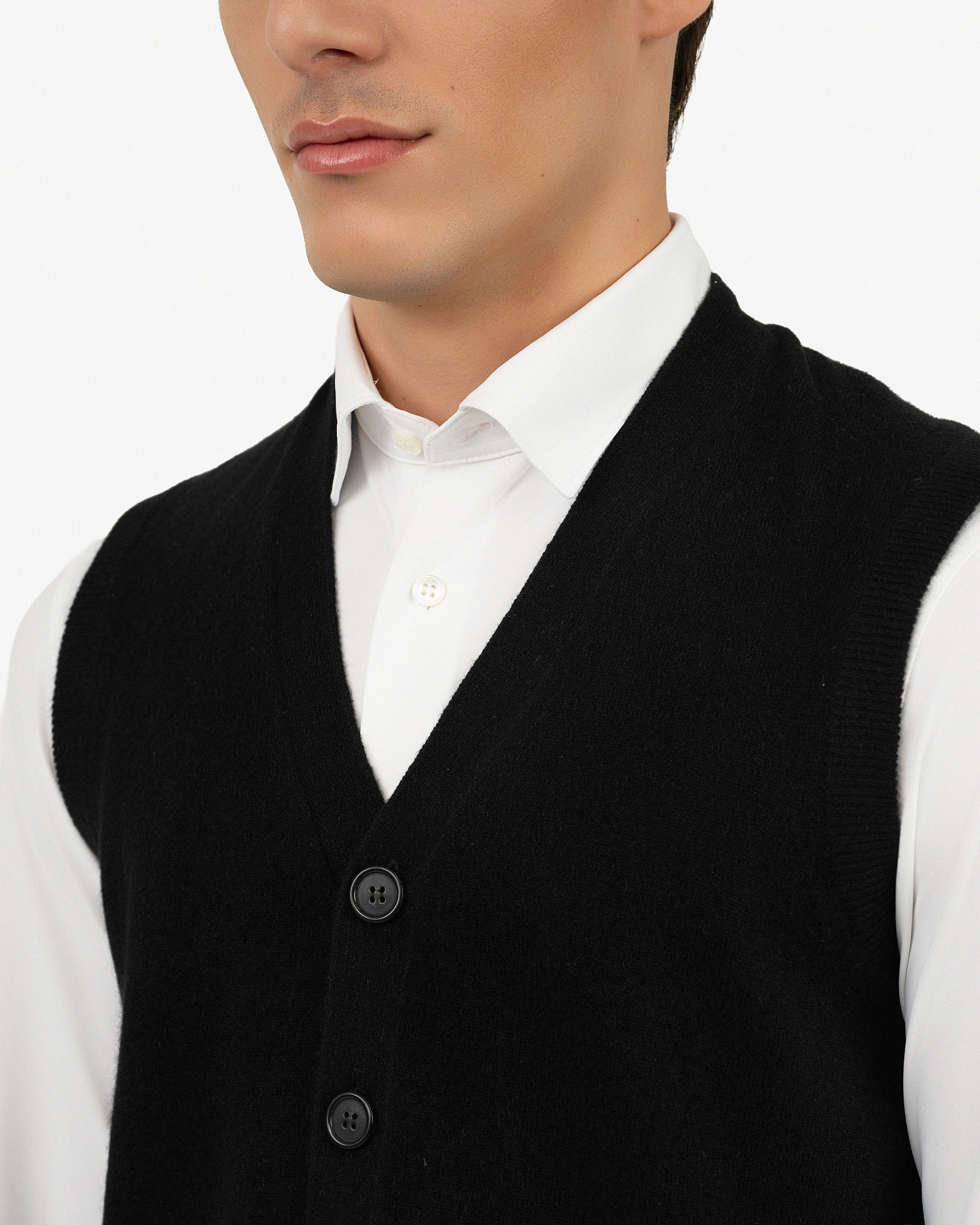 Men's Sevile Cardigan Vest - Black – Image 2