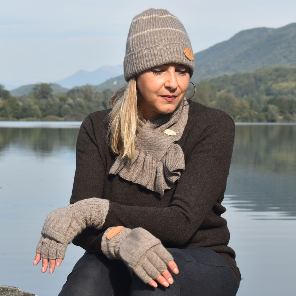 Petite écharpe en cachemire – Image 5