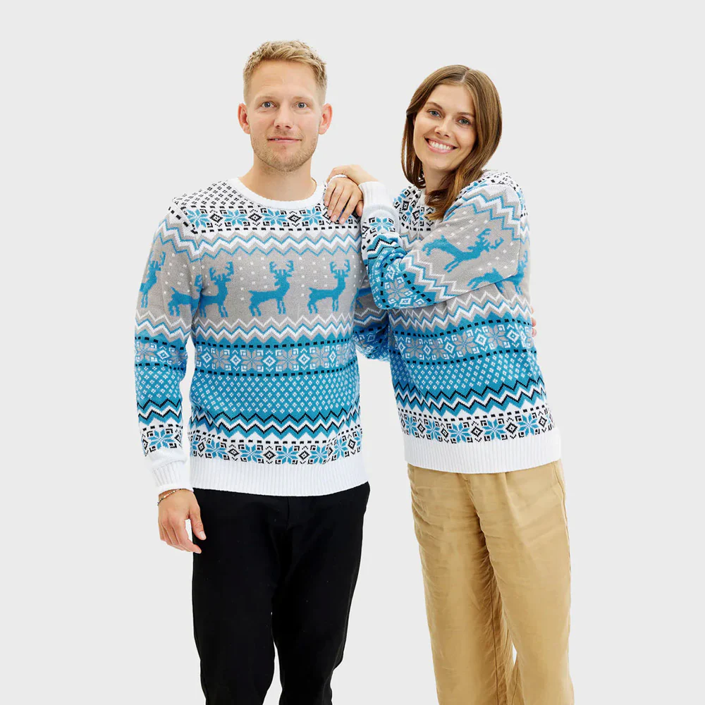 Pull de Noël Chic pour Couple Blanc, Gris et Bleu avec Rennes – Image 4
