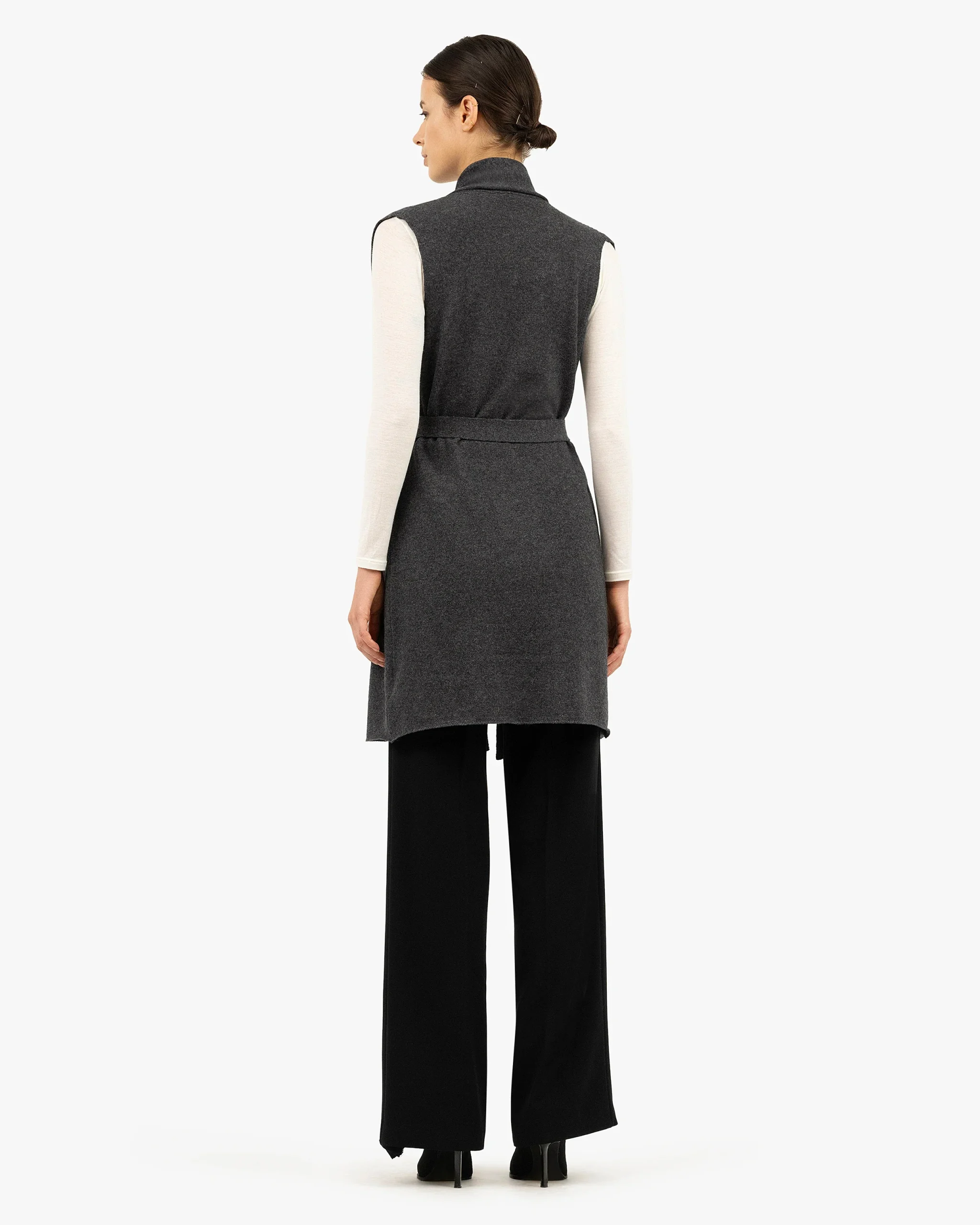Essential Sleeveless Cardigan - Charcoal – Image 4