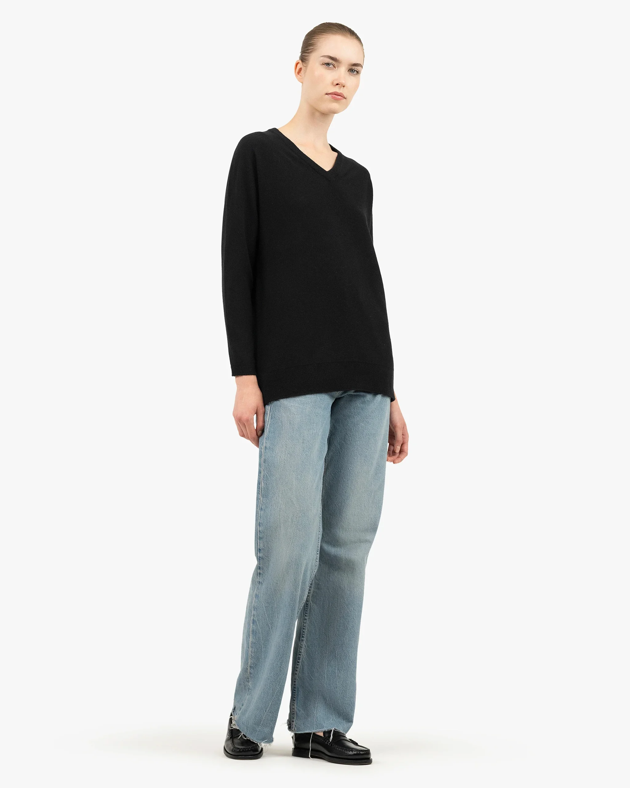 Women's Milford V-Neck Sweater - Black